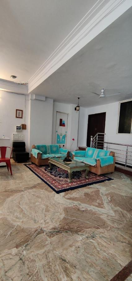 Krishna Stay Guest House أُودايبور المظهر الخارجي الصورة