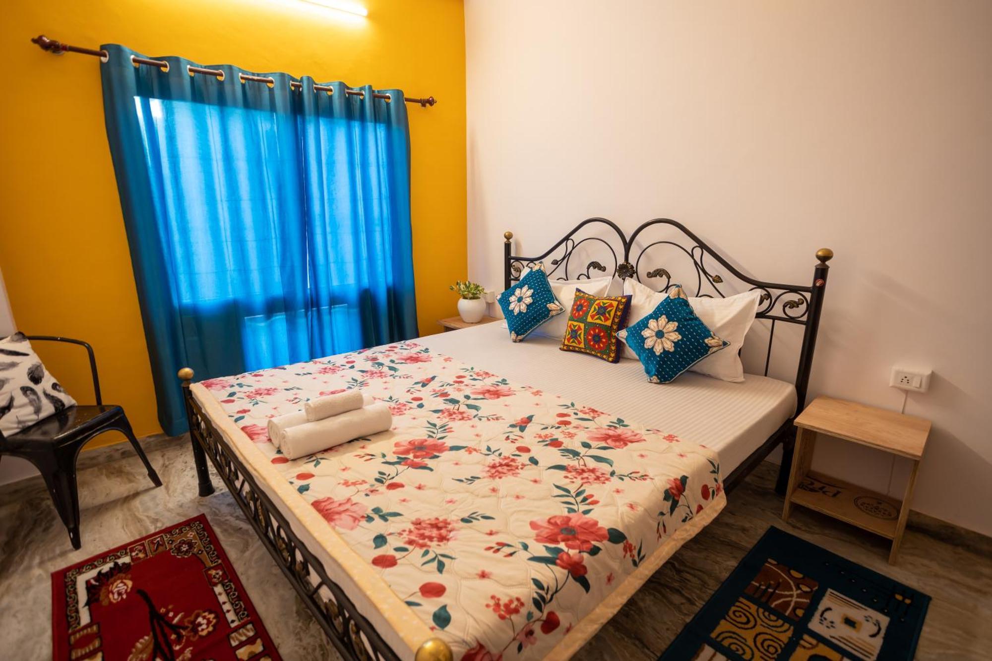 Krishna Stay Guest House أُودايبور المظهر الخارجي الصورة