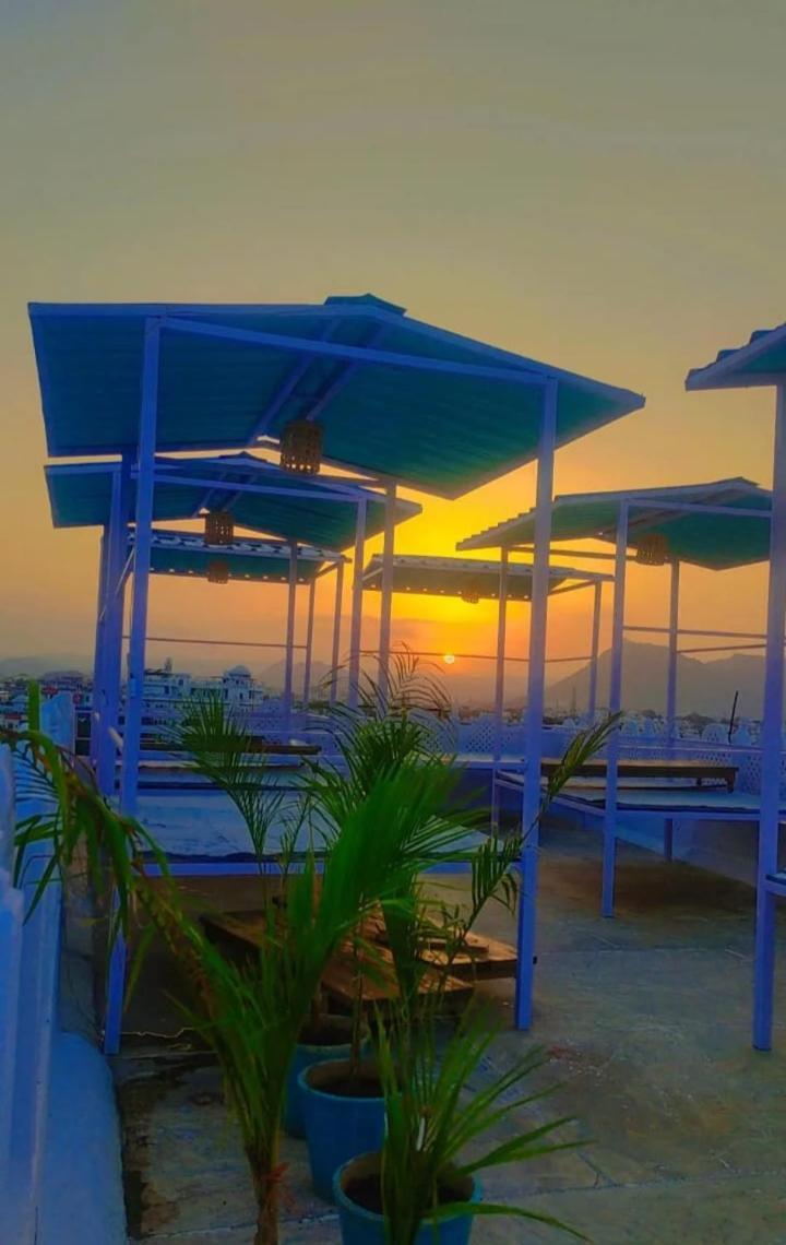 Krishna Stay Guest House أُودايبور المظهر الخارجي الصورة